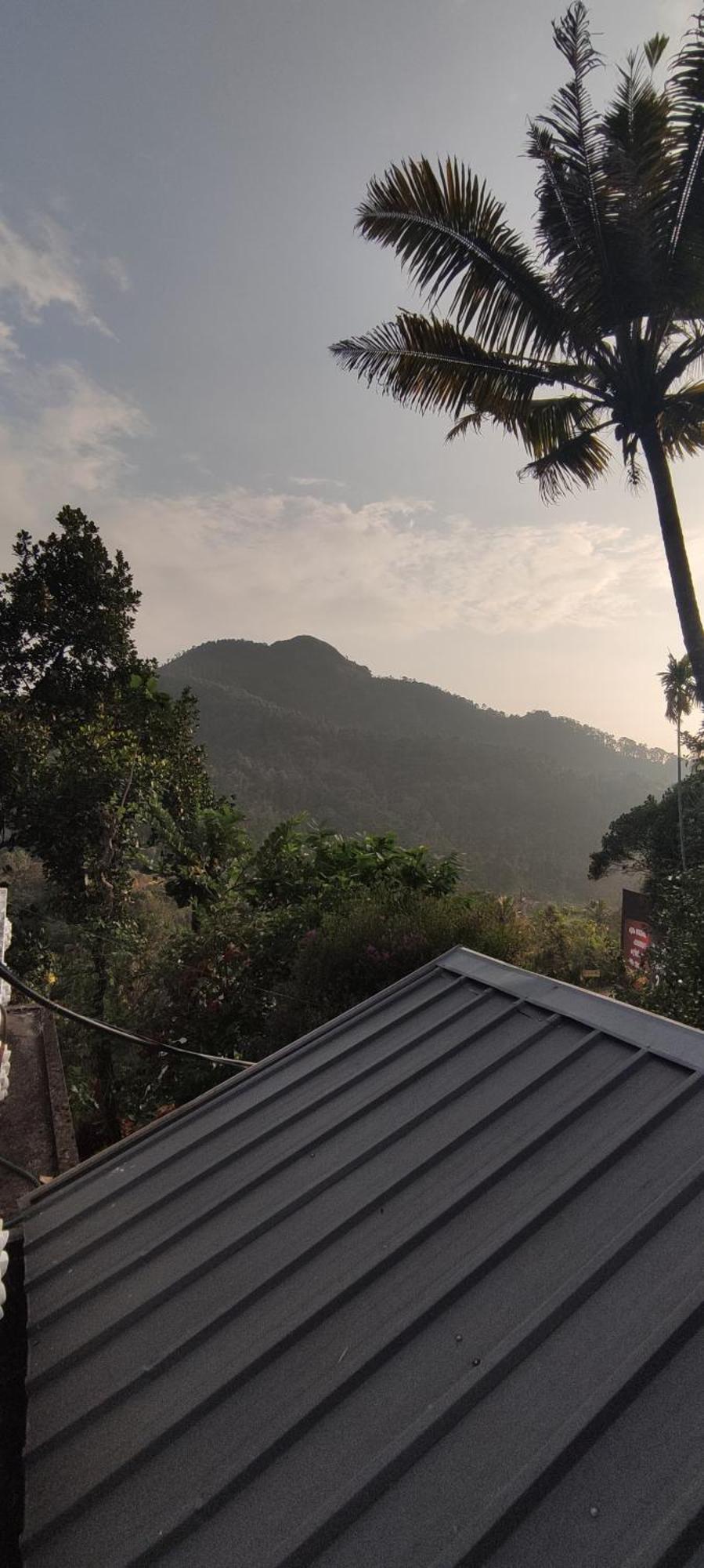 Koonamparayil Home Stay Munnar Anaviratty-Family Only Exterior foto